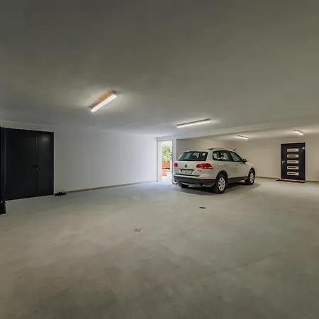 Luxury T&t - - Island Of Brac