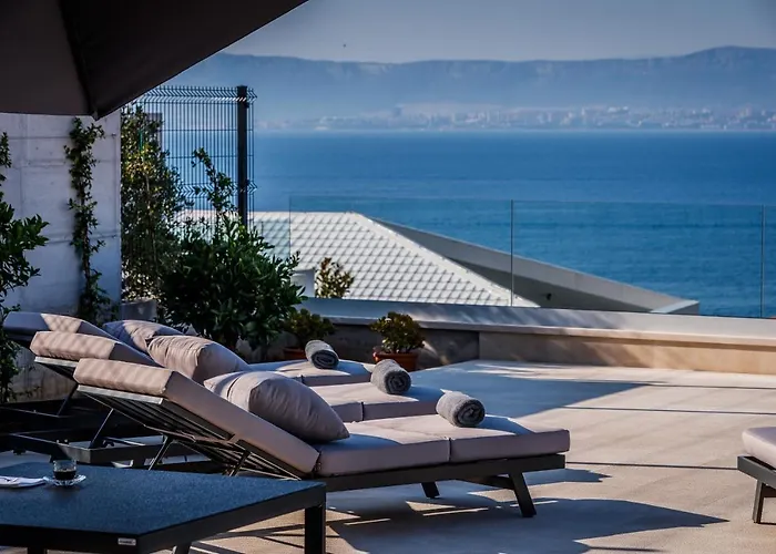 Luxury T&t - - Island Of Brac