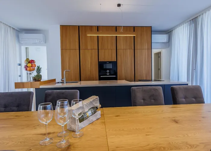 Luxury T&t - - Island Of Brac Villa *